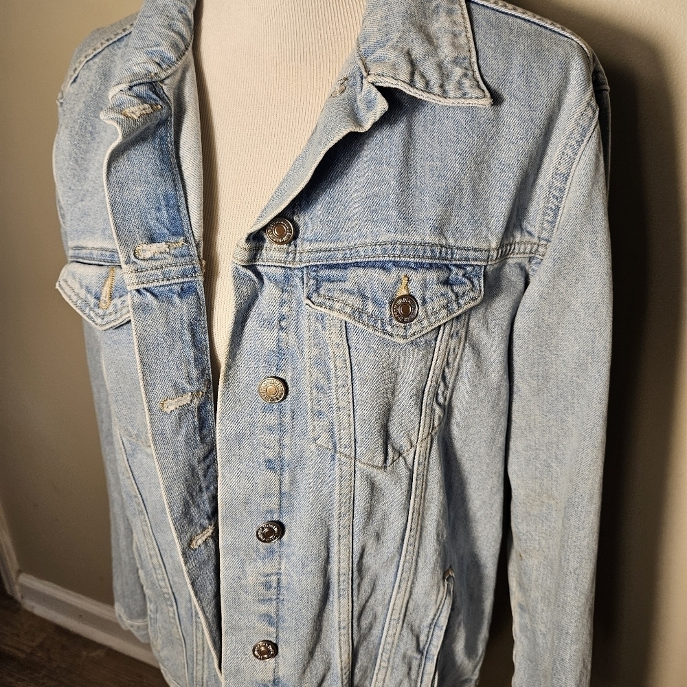 Forever 21 Los Angeles light wash denim jacket womens size s. - Picture 12 of 16